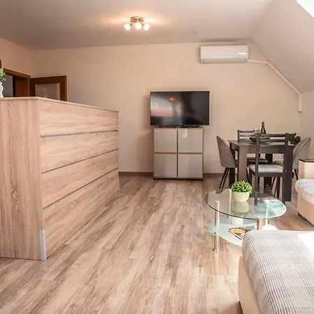 Apartment Breeze Atelier *