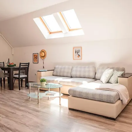 Apartment Breeze Atelier Varna