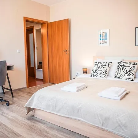 Apartment Breeze Atelier Varna