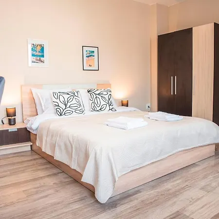 Apartment Breeze Atelier